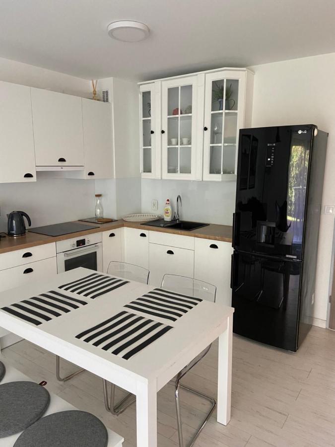 Apartament Bialy W Rewalu Экстерьер фото